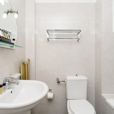 Stefania Hotel Amarynthos