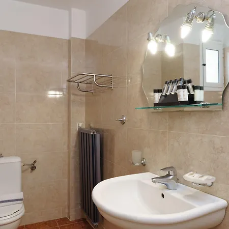 Stefania Hotel Amarynthos