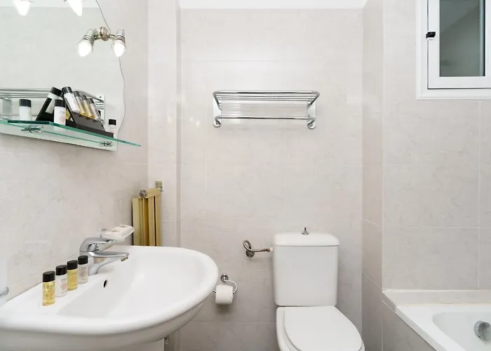 Stefania Hotel Amarynthos