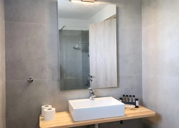 Stefania Hotel Amarynthos