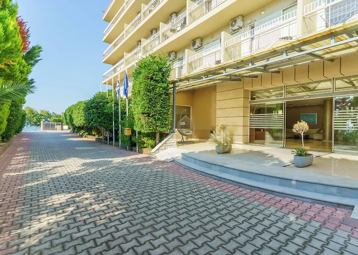 Stefania Hotel Amarynthos